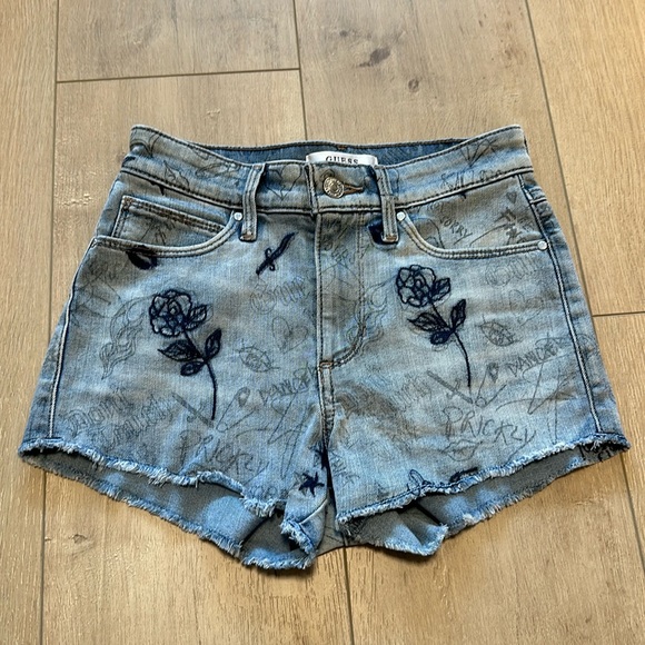 Guess Denim Shorts - Picture 1 of 4